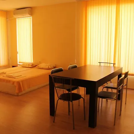 Aqua Blue アパート